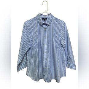 Lands' End Woman’s Casual Blue and White Striped 3/4 Sleeve Size 14 Shirt.